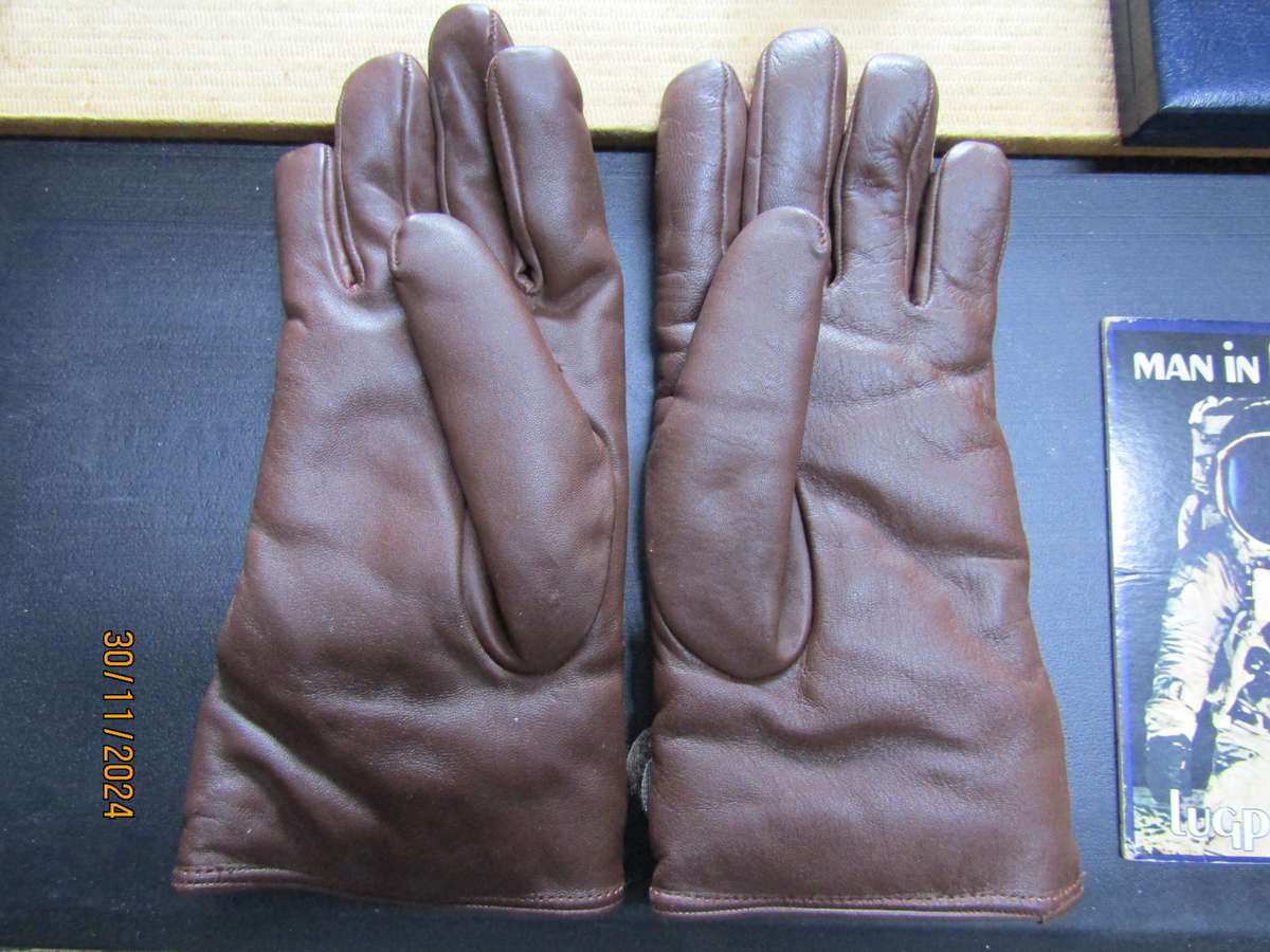 Almost New South African Police set of Gloves