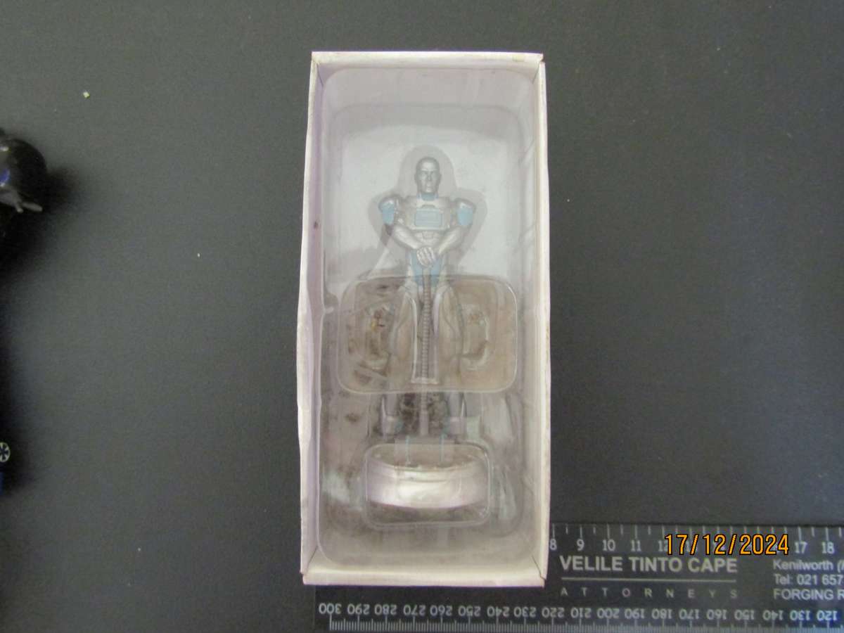 Large DC Comics Eaglemoss Chess Piece (Steel)