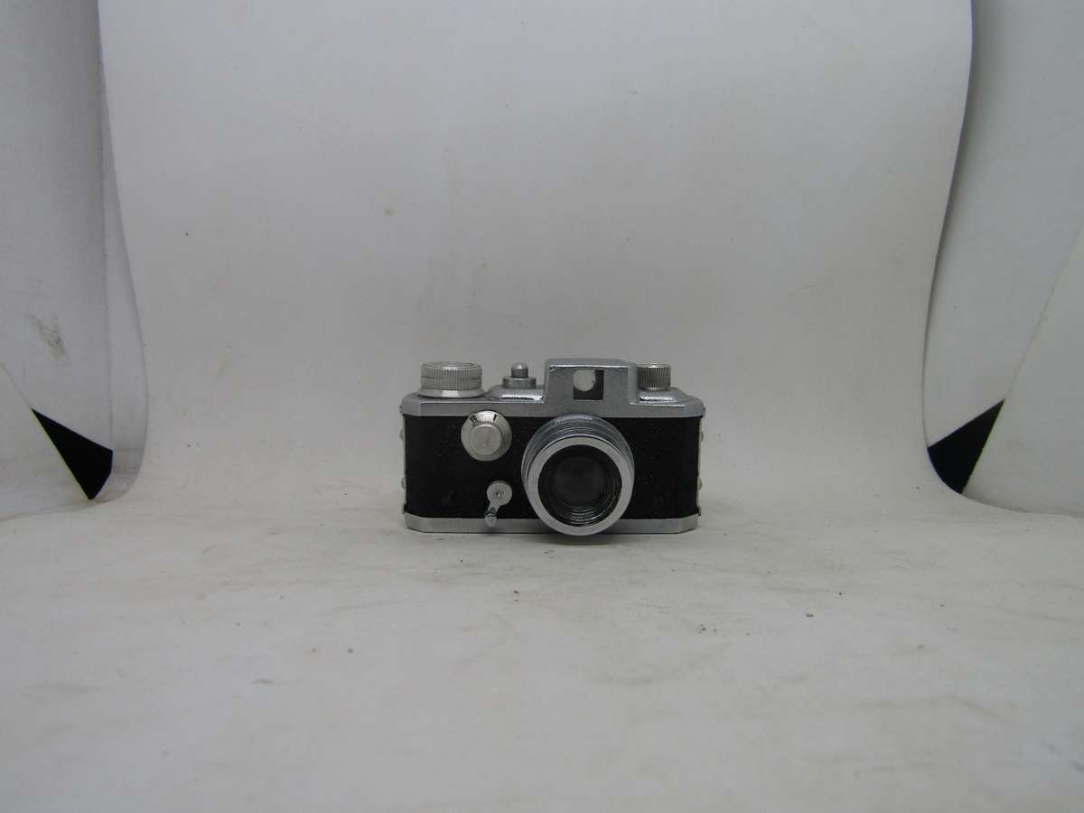 Kiku 16 Model II Subminiature 17.5mm Film Viewfinder Camera Works