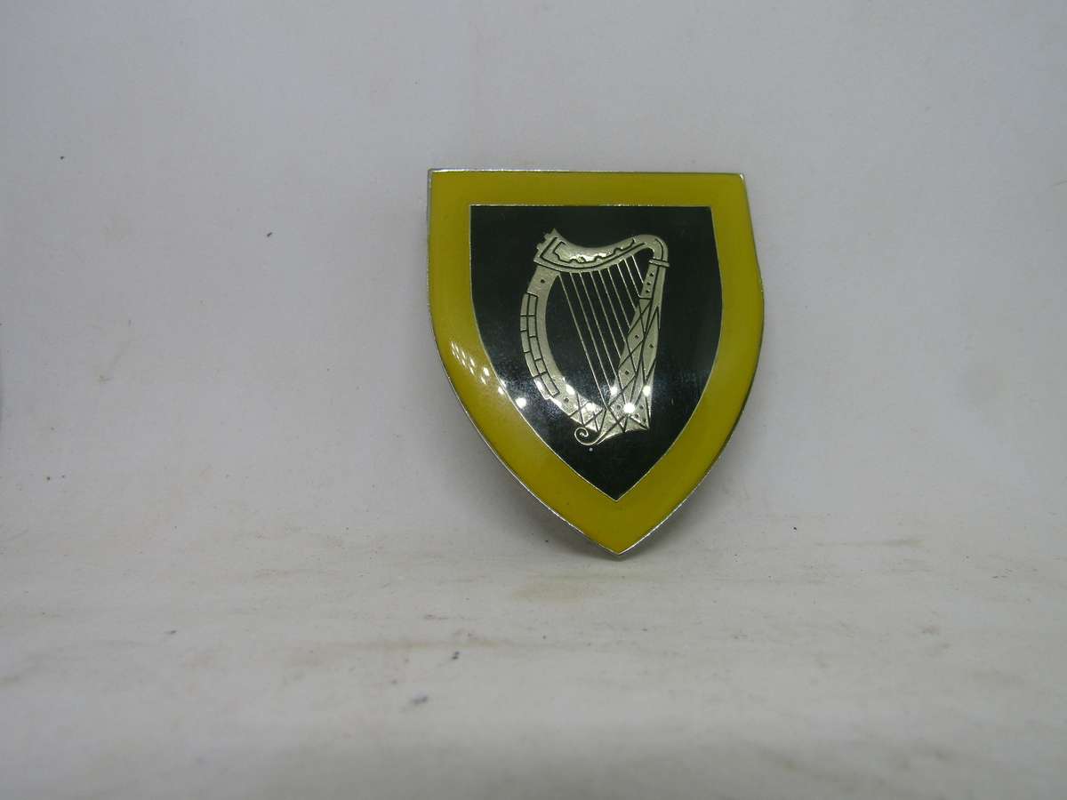 SADF SA Irish Shoulder Flashes Badge. 2 Pin intact.