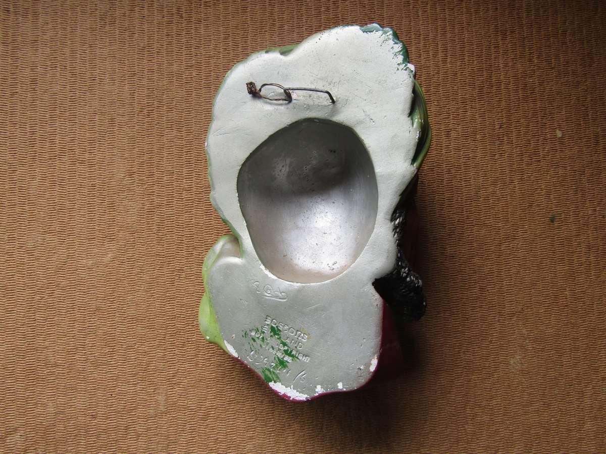 4 Vintage Bossons Head Figurine - Made in England. Buy now for the lot.