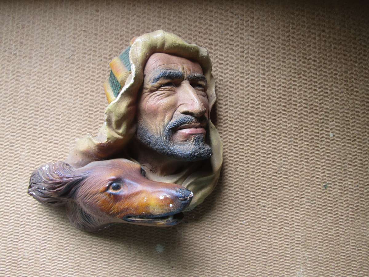 4 Vintage Bossons Head Figurine - Made in England. Buy now for the lot.