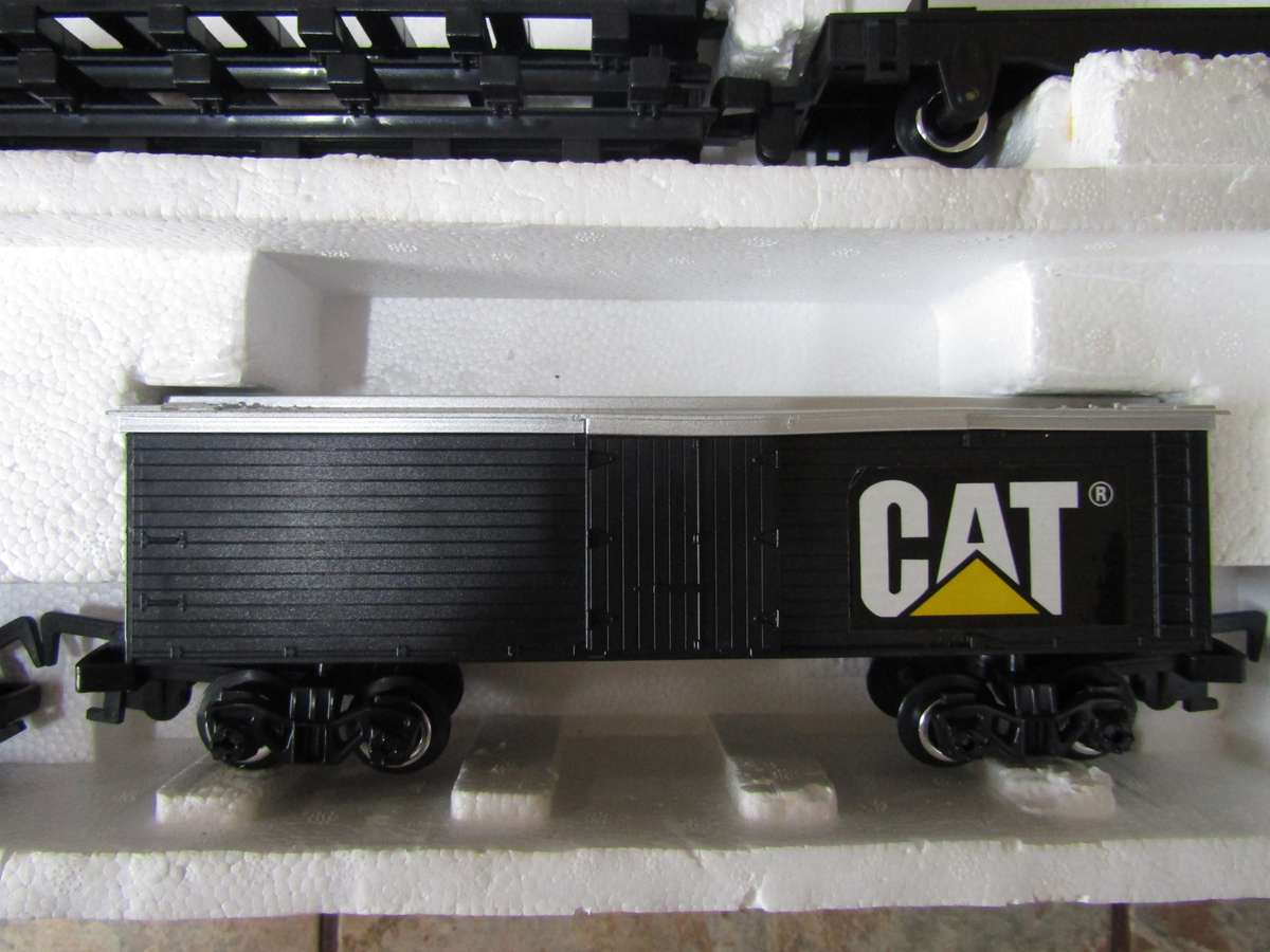 Original Caterpillar Trainset . Battery operated. See description.