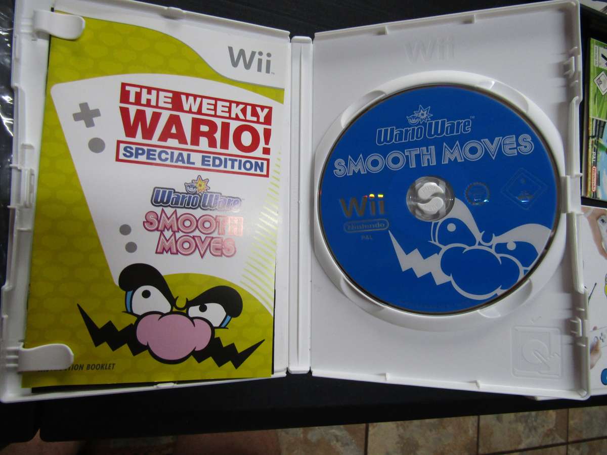 WII Nintendo Wario Ware Smooth Moves. Disk no scratches.