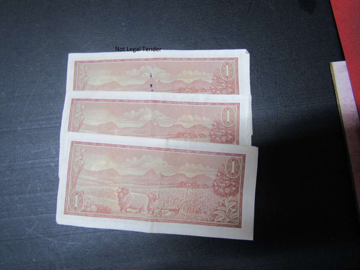 3 TW de Jongh Sequential  3rd issue Afr/Eng One Rand Banknote (B617)