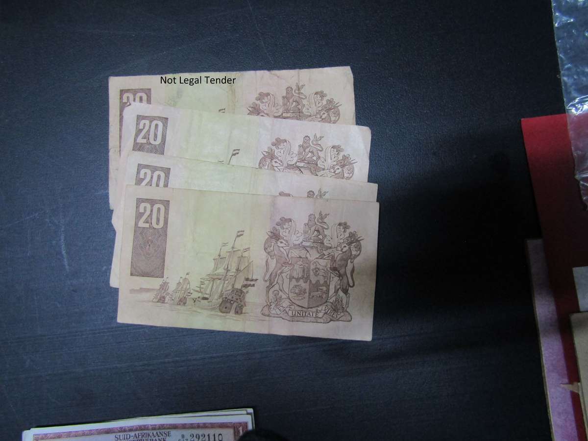 4 C Stals  1st issue Eng/Afr Twenty Rand Banknote (AV)