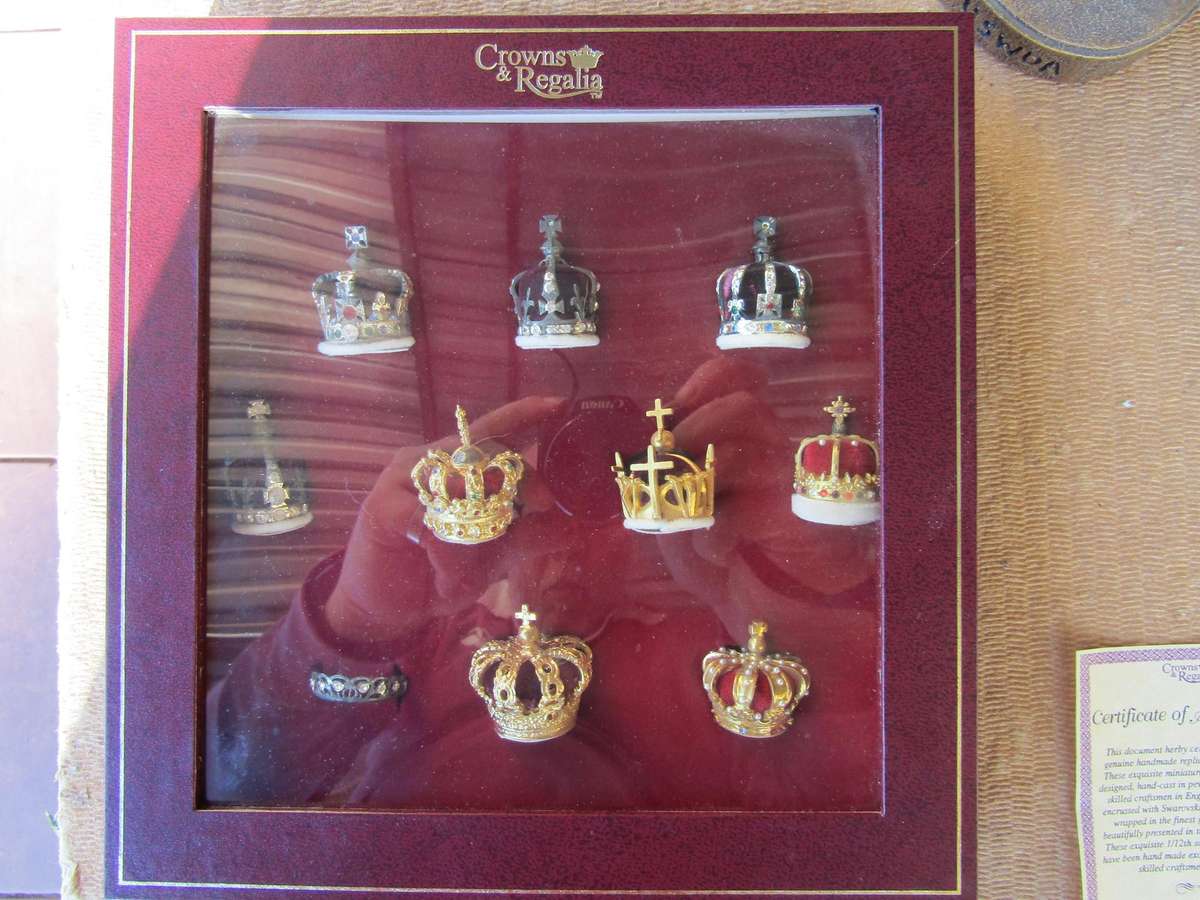10 The Miniature Crown Collection Gold Silver with Swarovski stones