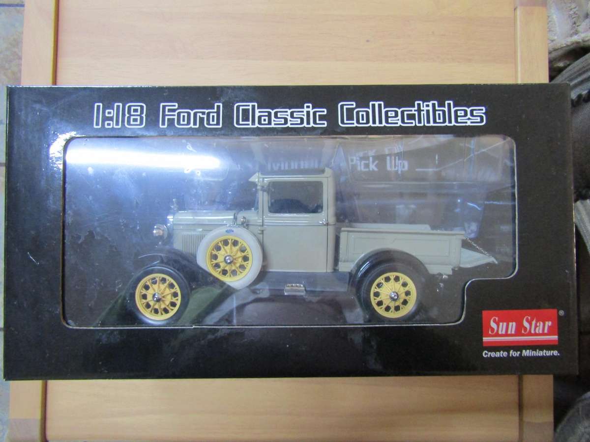 Ford Model A Pickup - 1931 - Sun Star Die cast - Scale 1:18