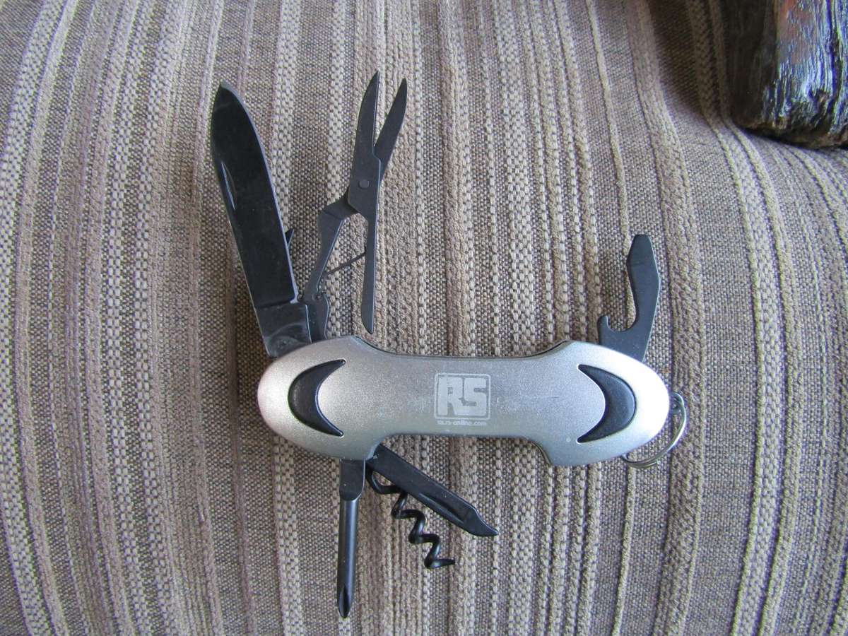 RS Multi Tool Knive.  Blade 6cm