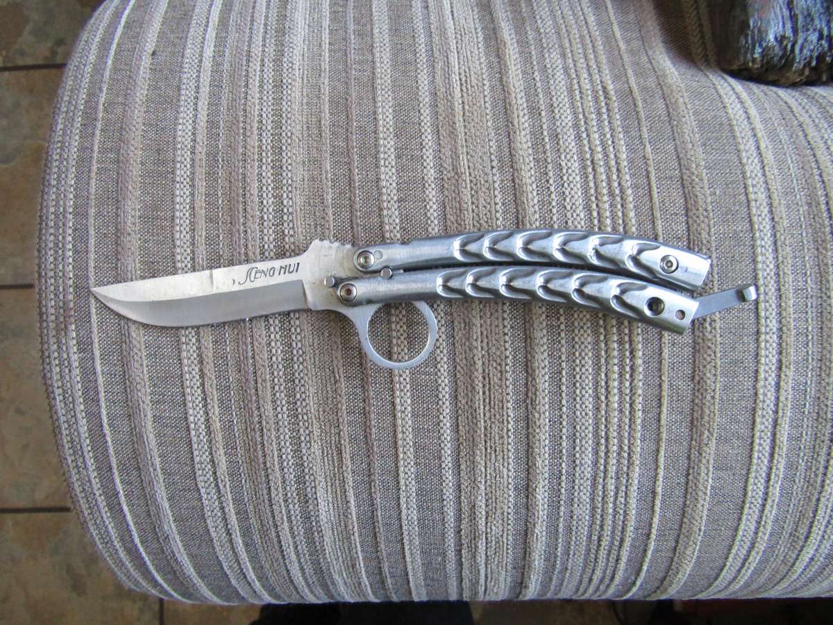 8 Various Stainless Steel Pocket Knives