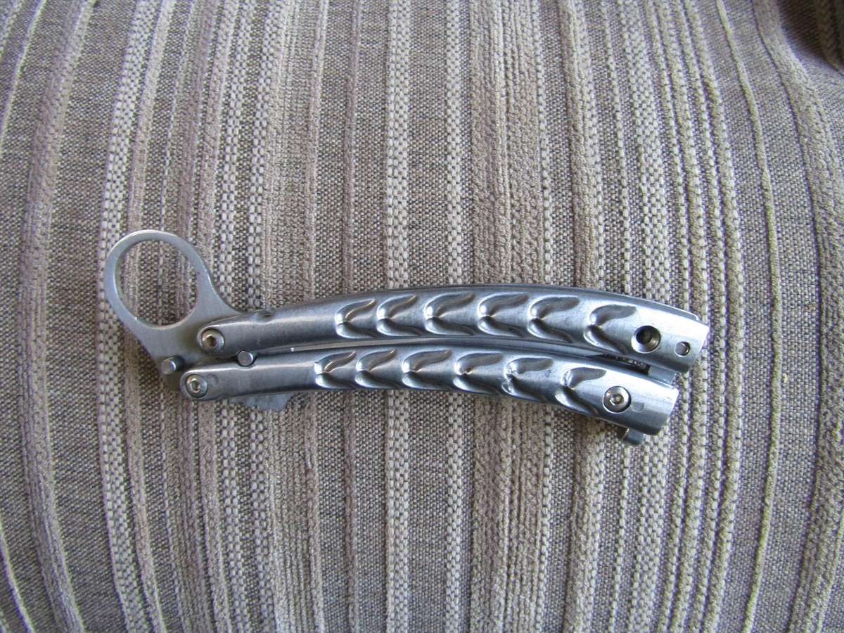 8 Various Stainless Steel Pocket Knives