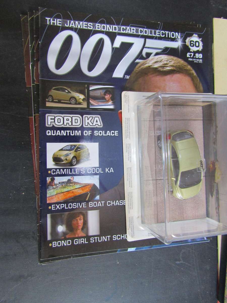 007 Ford Ka - Quantum of Solace - scale 1/43. Sealed. With Book Nr 60