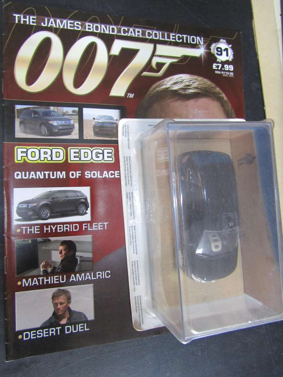 007 Ford Edge - Quantum of Solace - scale 1/43. Sealed. With Book Nr 91