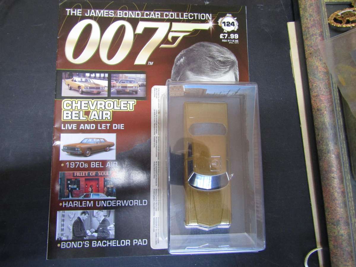 007 Chevrolet Bel Air  - Live and let die - scale 1/43. Sealed. With Book Nr 124