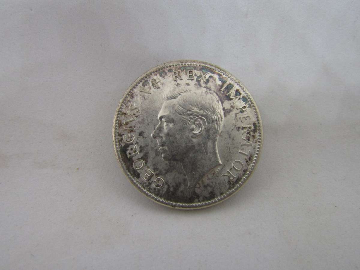 1942 South African Two Shilling. Mintage 2 847 288 Higher Grade D