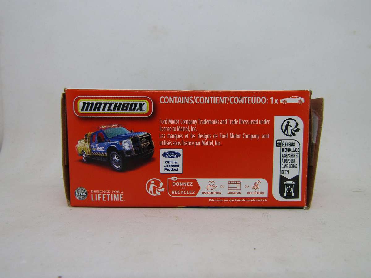 2024 Matchbox - Ford F550 Super Duty Sealed  Scale 1:64