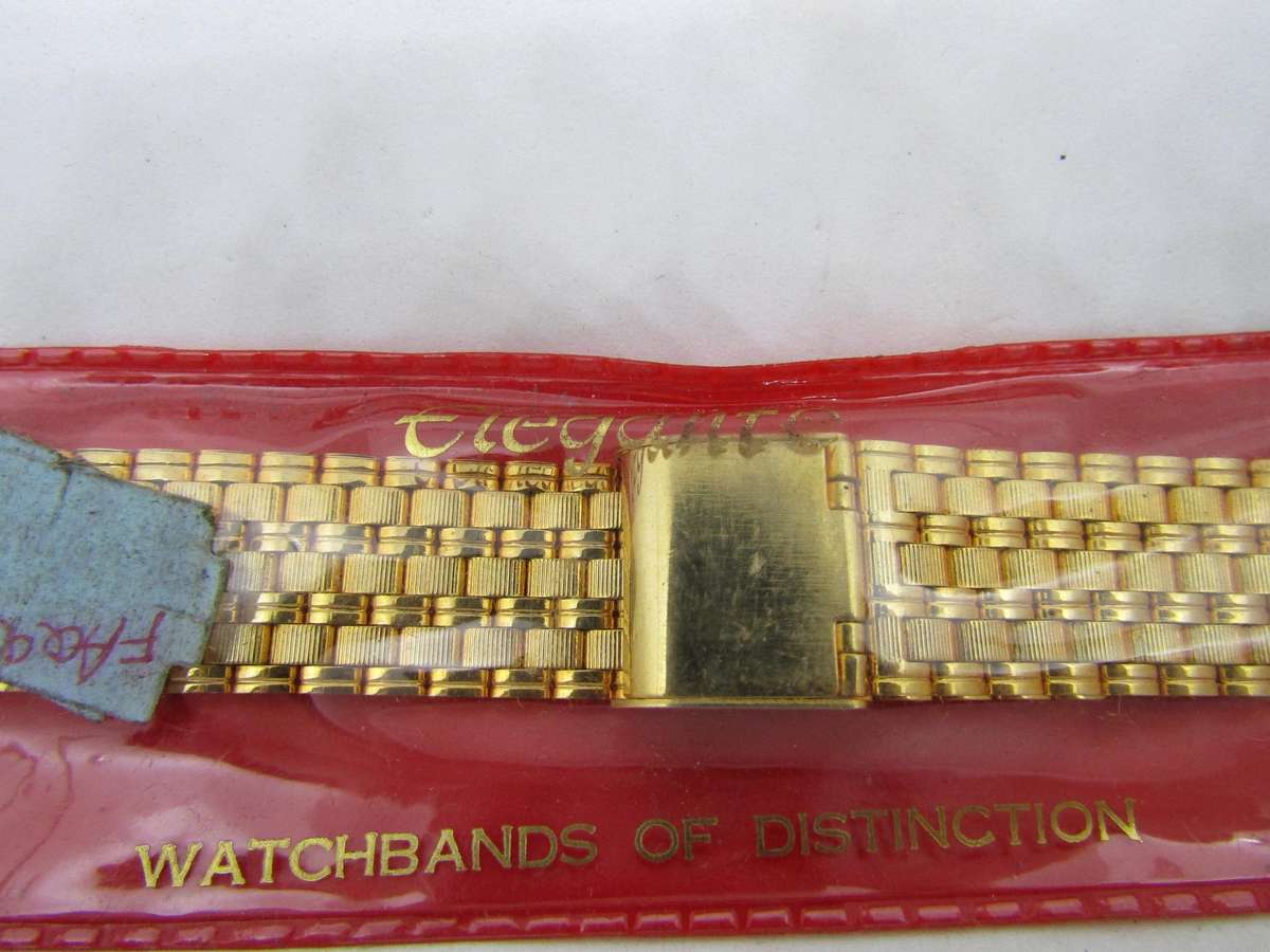 New Old Stock Eleganto Men's watch Bracelet 1.5cm across. 2cm at pin