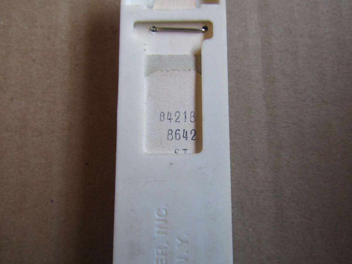 New Old Stock Men's watch Bracelet 1.5cm across. 2 cm at pin (BAG B)