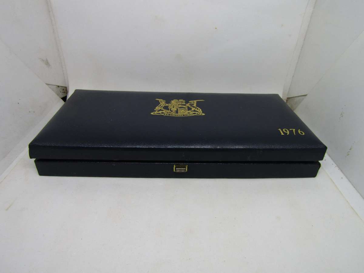 1976 South African Proof set with Silver R1