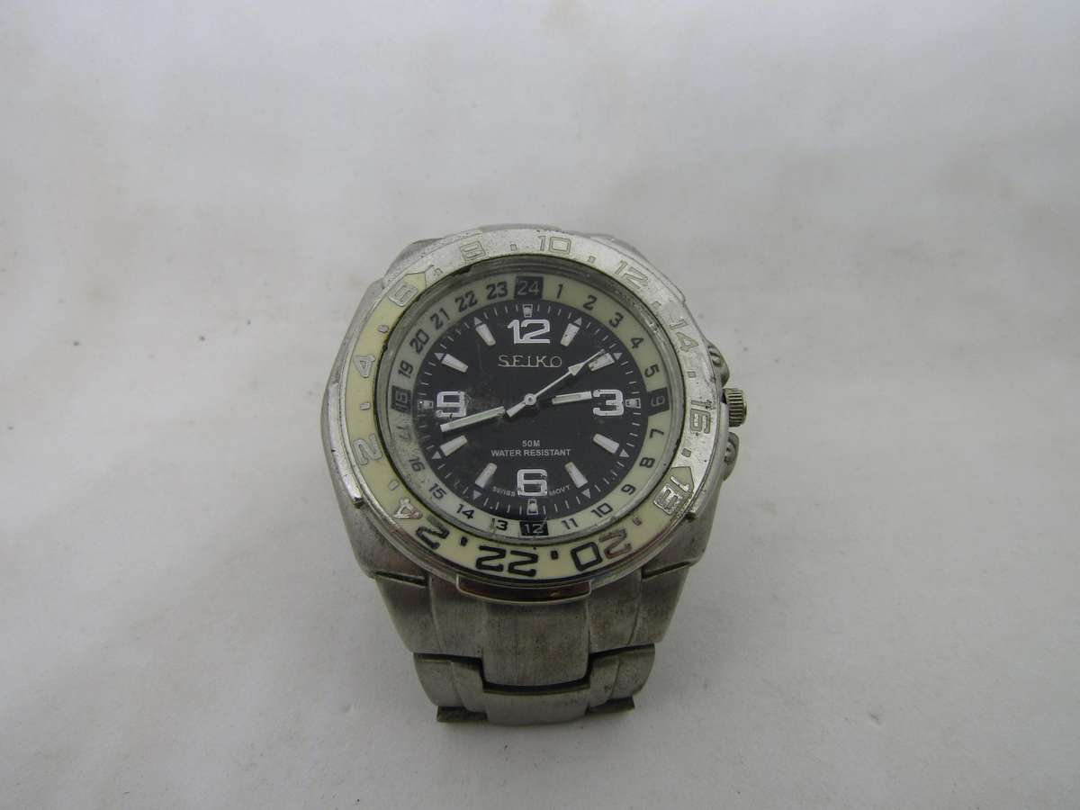Seiko Men's Watch 5421-6133. 100% Working condition with new battery.