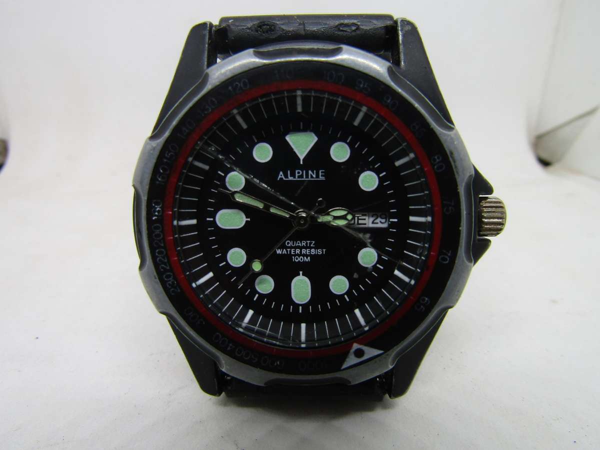 Alpine Divers Men's Watch 4cm diameter. 100% working with new battery