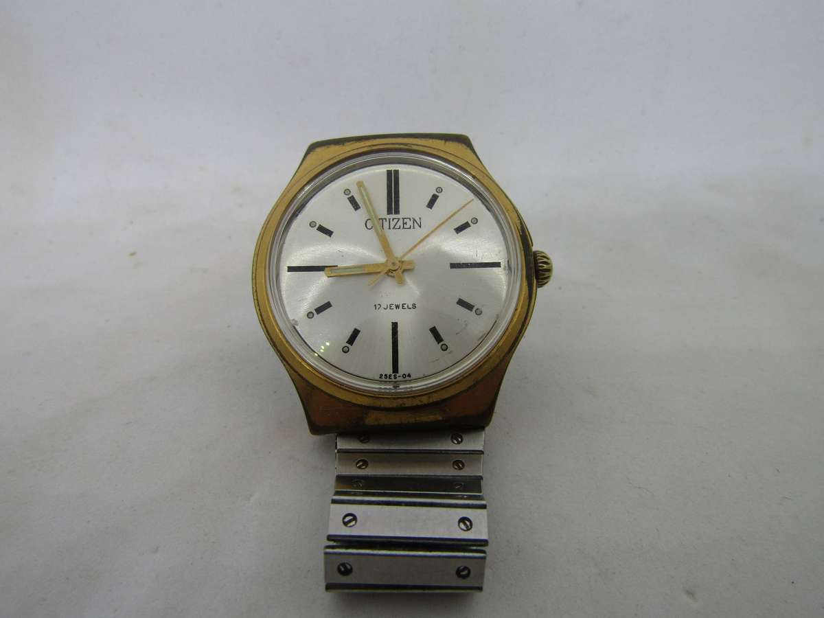 Citizen Automatic C25- CX Men's Wrist Watch . Working 100% and just serviced.