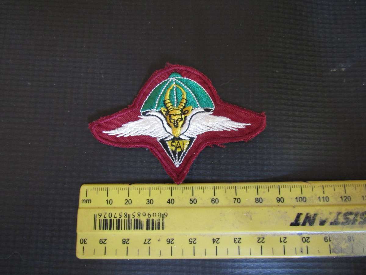 SADF 1 Parachute battalion beret badge (C)