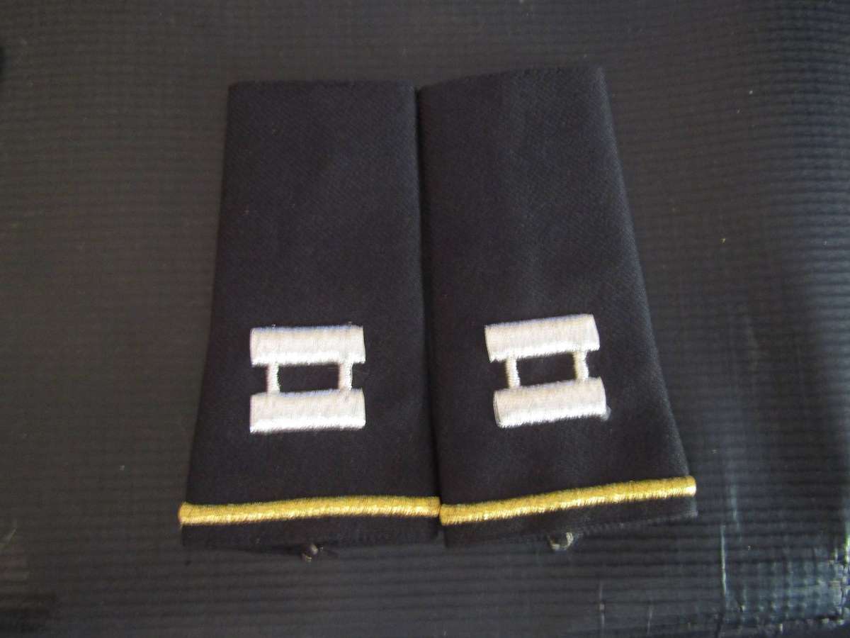 Captain CPT Army Officer ASU Epaulet Shoulder Boards for a dress uniform
