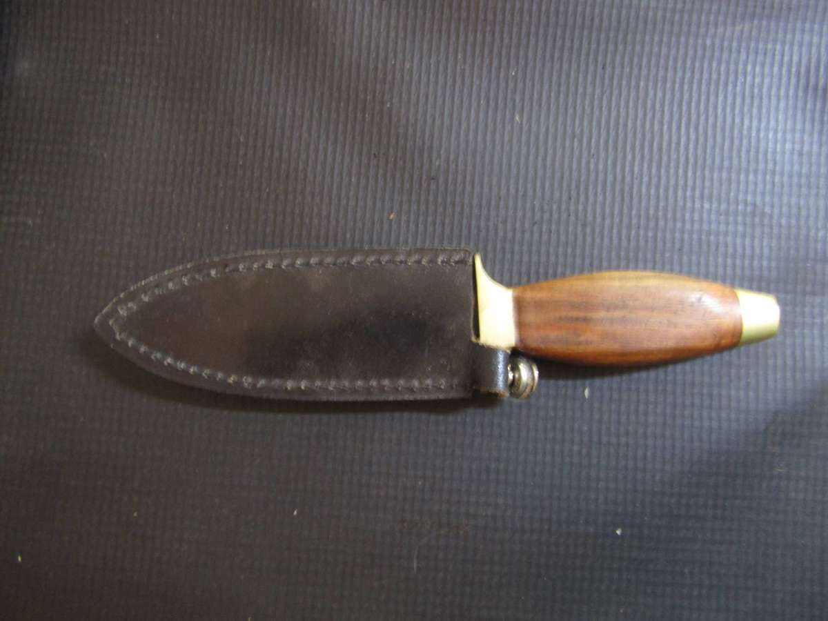 Staby MC Stab Knife with Sheath. Blade  10cm. No clue on maker