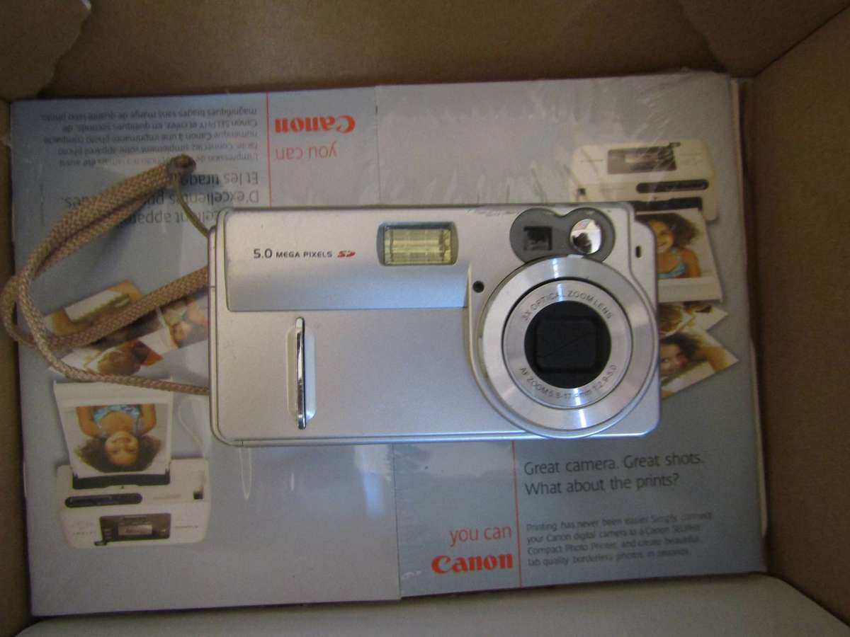 Canon Power shot A460 Digital Camera 4x Optical Zoom. Works perfect.
