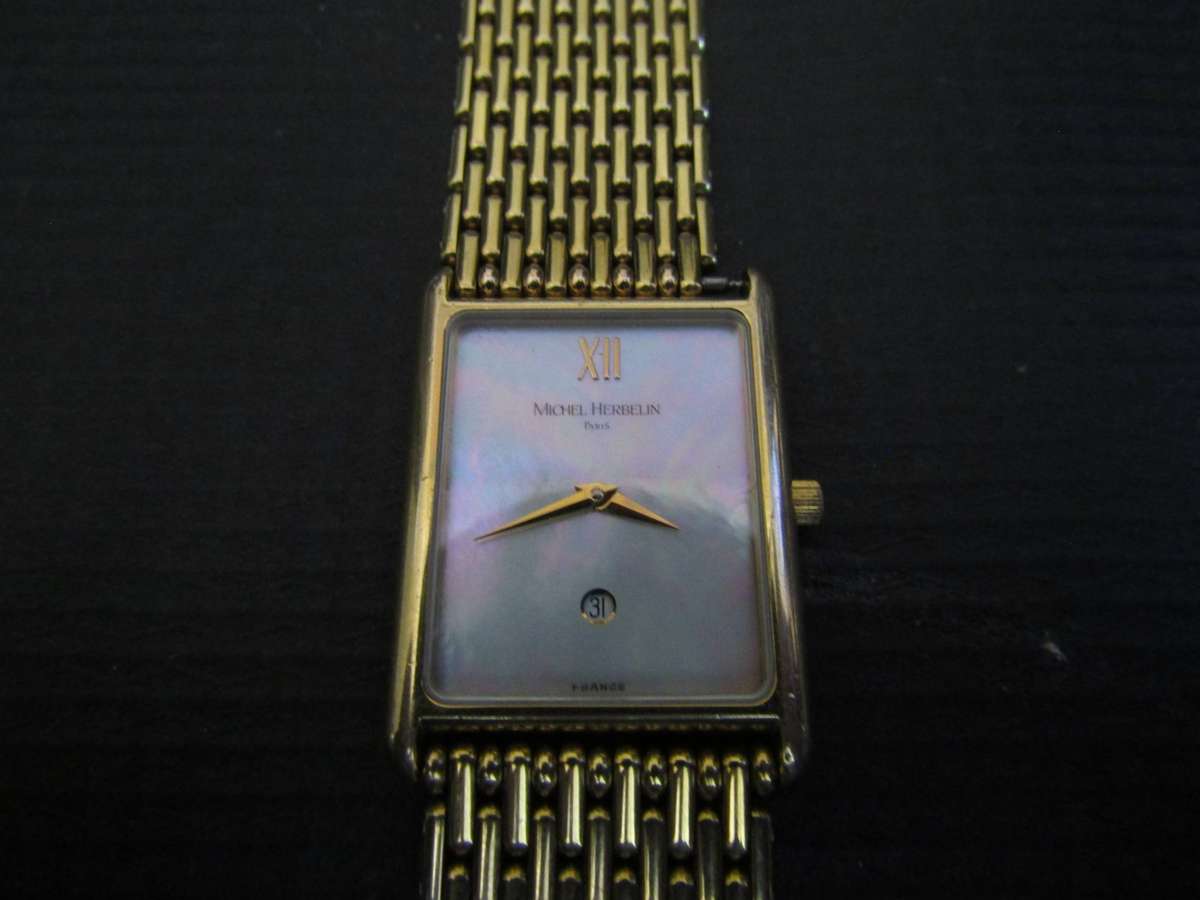 Michel Herbelin Mother of Pearl Dial  Men's Quartz wrist watch , Works 100%