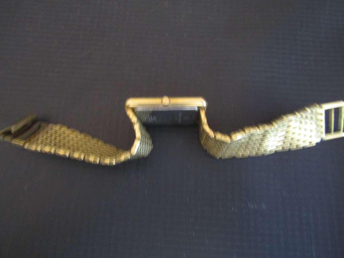 Michel Herbelin Mother of Pearl Dial  Men's Quartz wrist watch , Works 100%