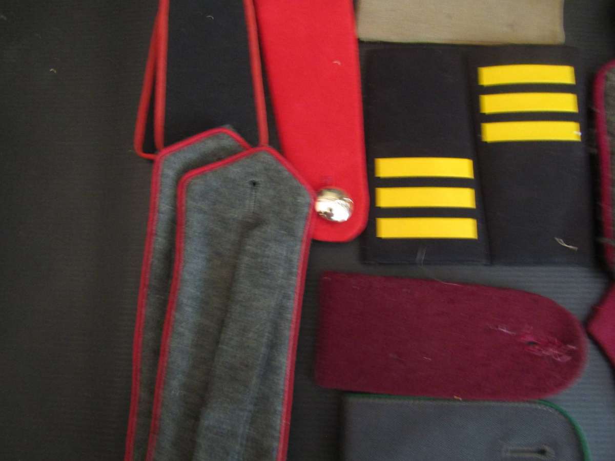 Various SADF and World Shoulder Ranks. All for 1 winning Bid