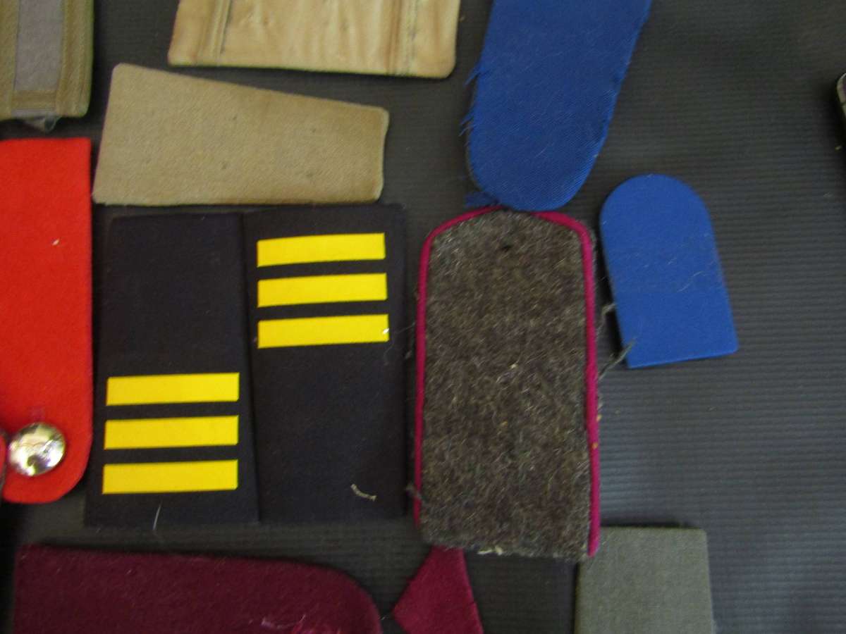 Various SADF and World Shoulder Ranks. All for 1 winning Bid