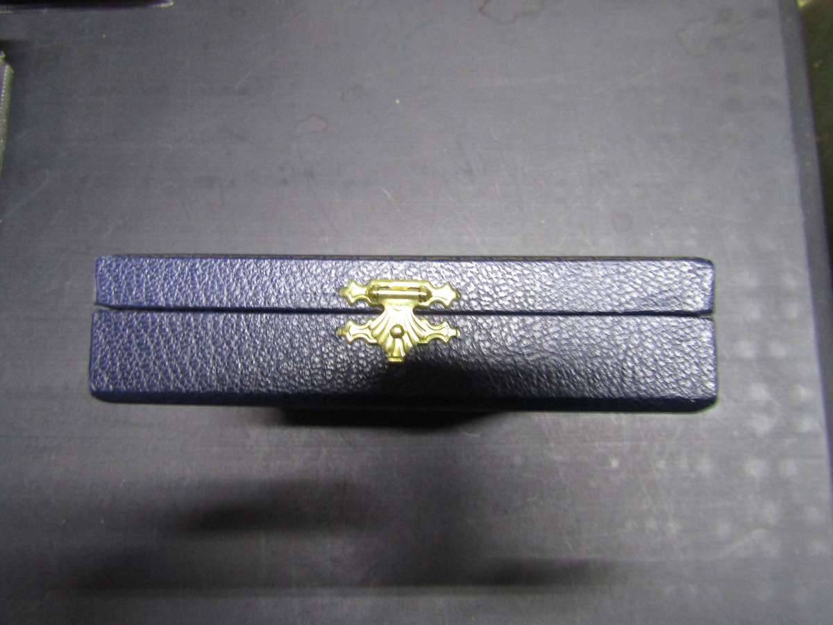 Various ABO WW1 WW2 Medal display Boxes