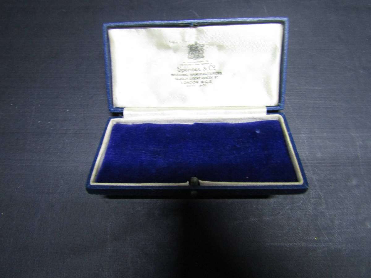 Various ABO WW1 WW2 Medal display Boxes