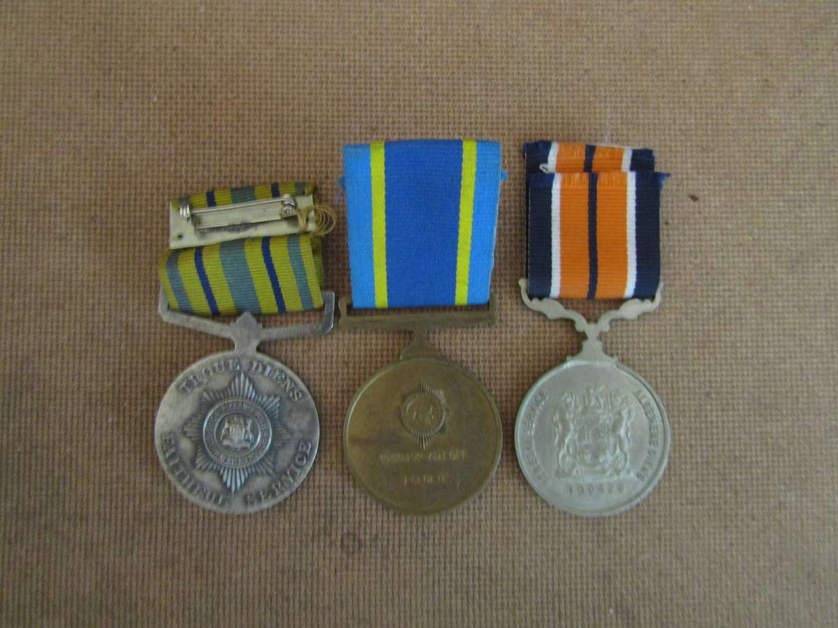 SAP Medal Group To Warrant Officer J Cloete