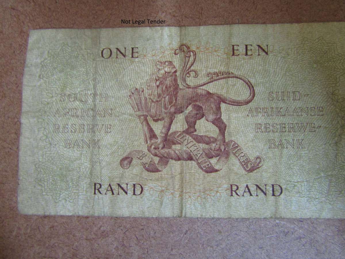 1961 M H de Kock 4th issue Eng/Afr One Rand Banknote (A24)