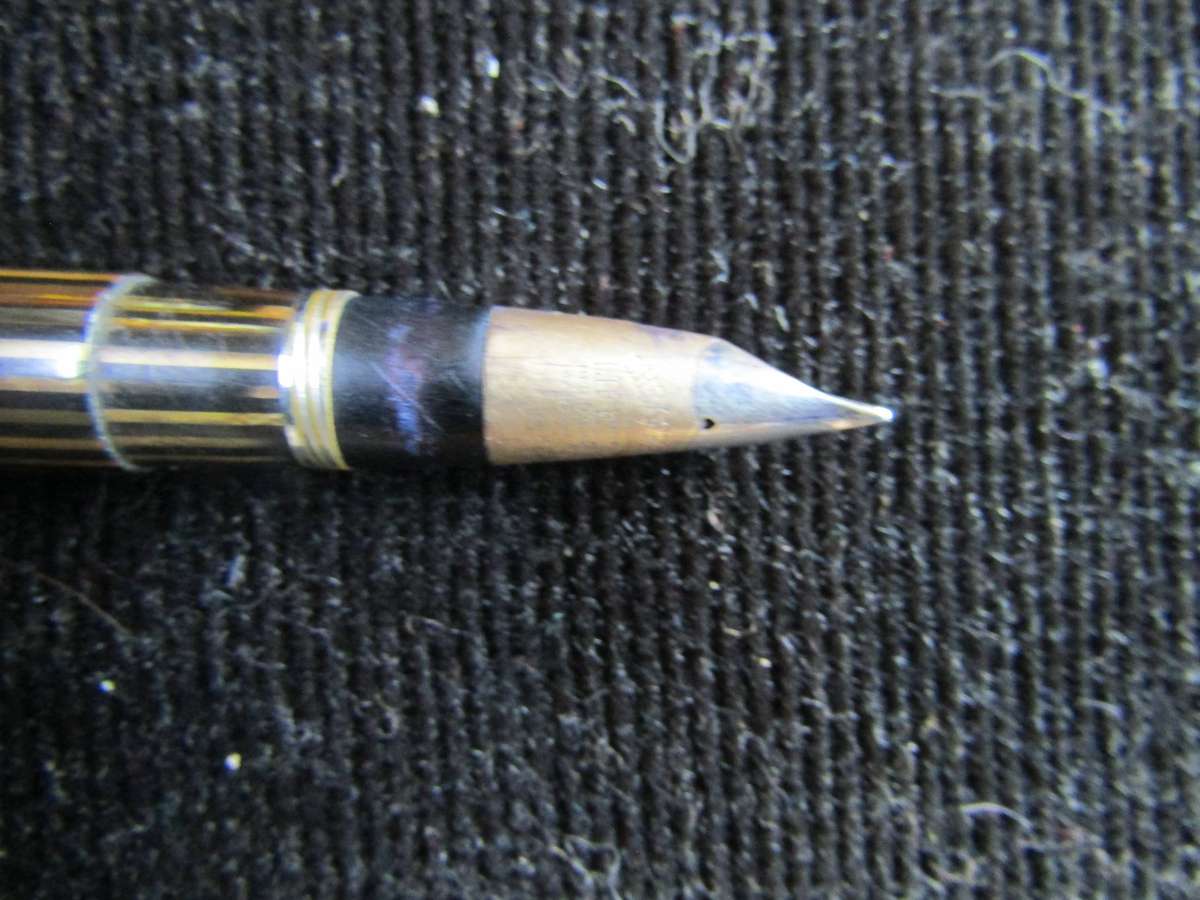 Sheaffer's USA Made with 14Kt Gold Nib. No Cap (Parker Cap)