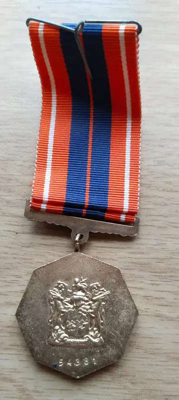SADF Pro Patria Full size Medal (DW) Swivel type