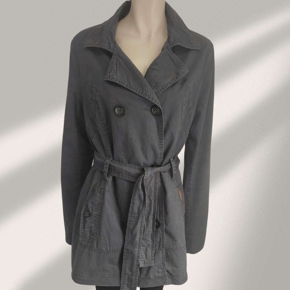 Trench Coat size Large.