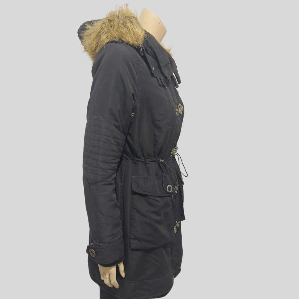 Black Parka with steel clips from Amiza size 14