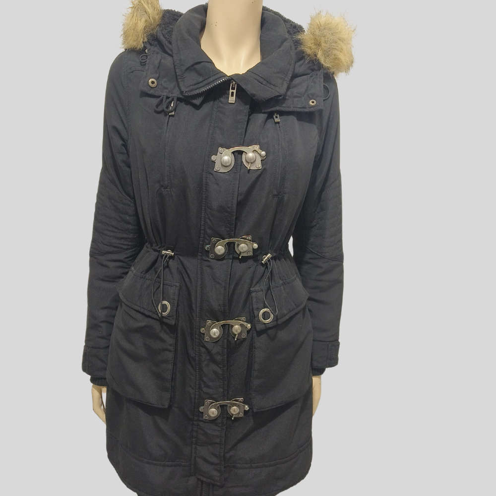Black Parka with steel clips from Amiza size 14
