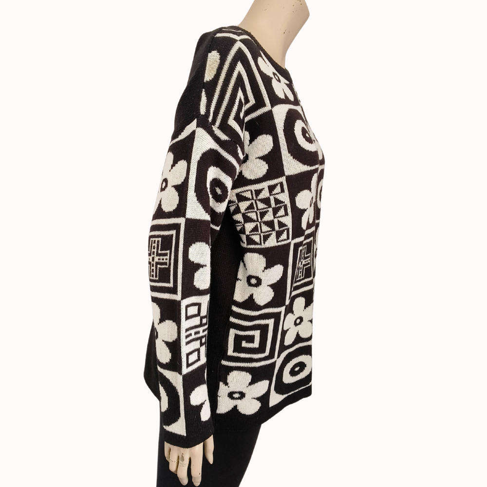 Black and White Jersey size 10