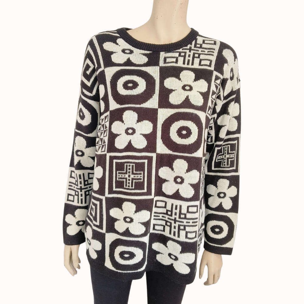 Black and White Jersey size 10