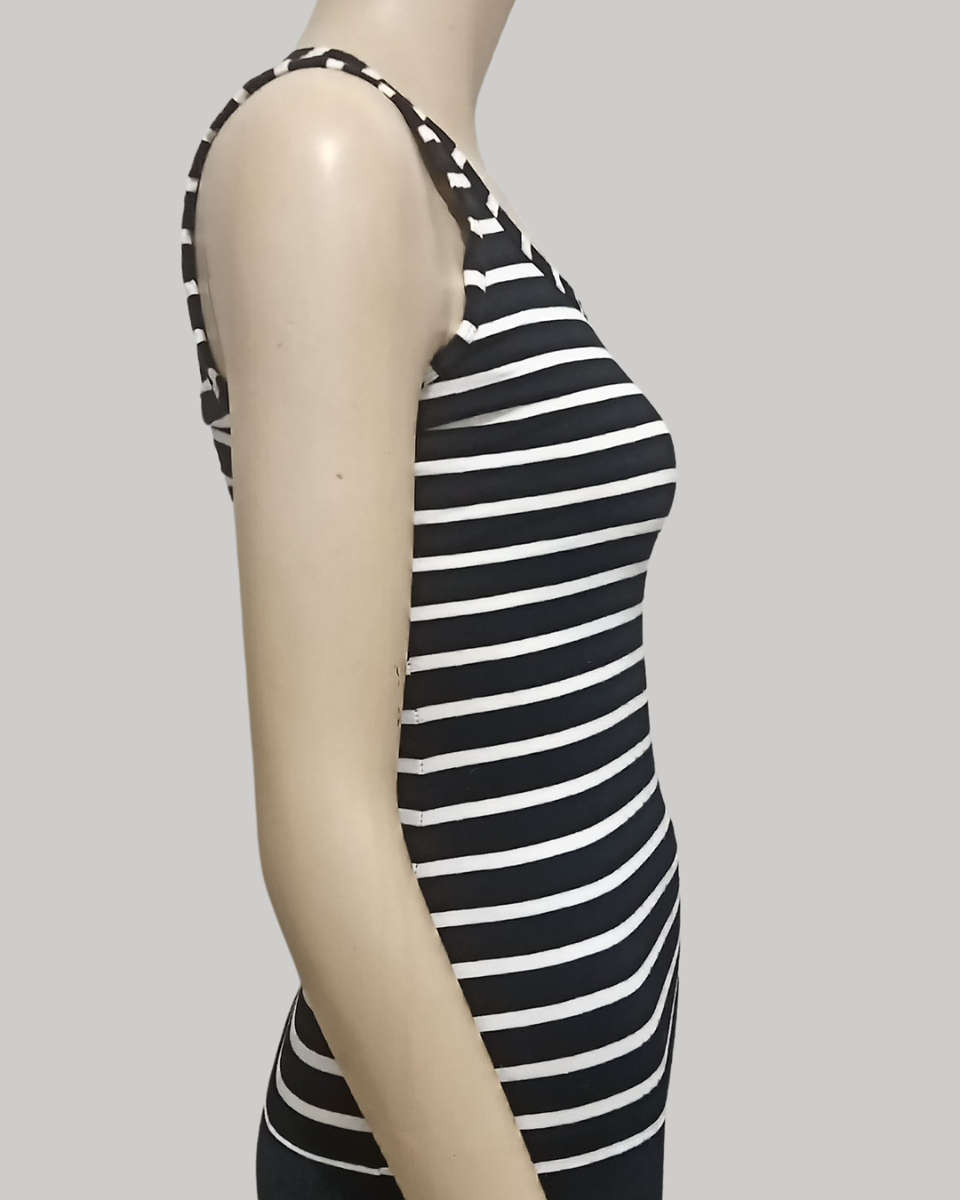 Black and White Striped Sleeveless Top size 10/34