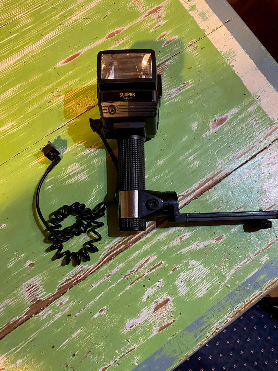 Sunpak G4500 Handle Mount Electronic Flash