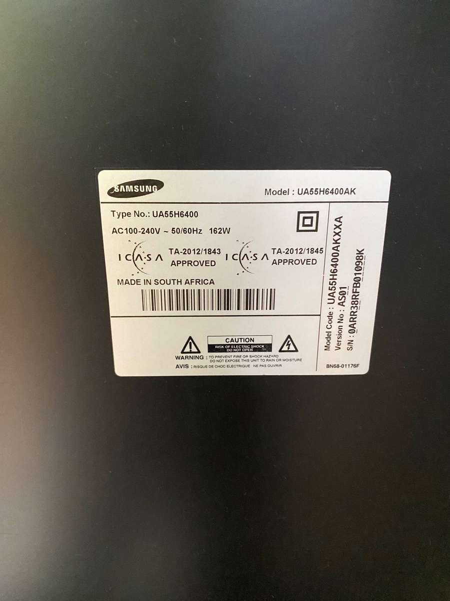 Samsung UA55H6400AK 55-inch Full HD 3D Smart LED TV PLUS ACCESSORIES