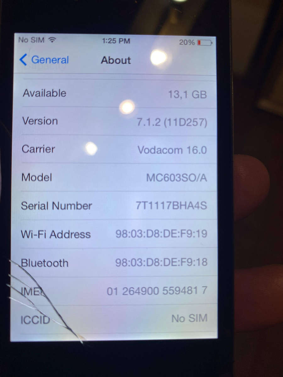 Apple iphone 16GB Black