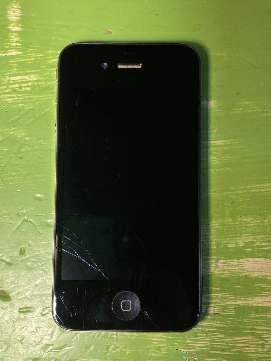 Apple iphone 16GB Black